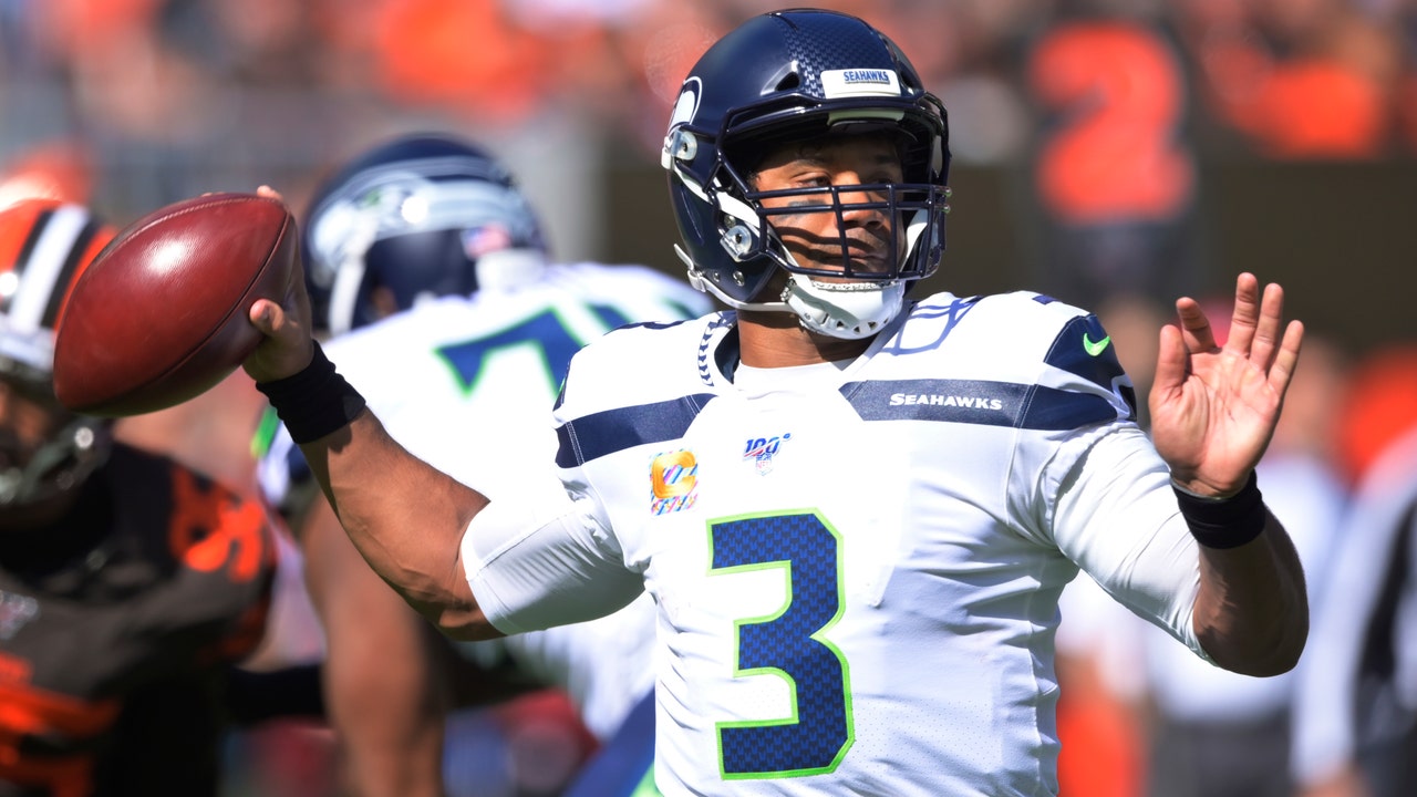Road crew: Wilson's 3 TDs rally Seahawks past sloppy Browns